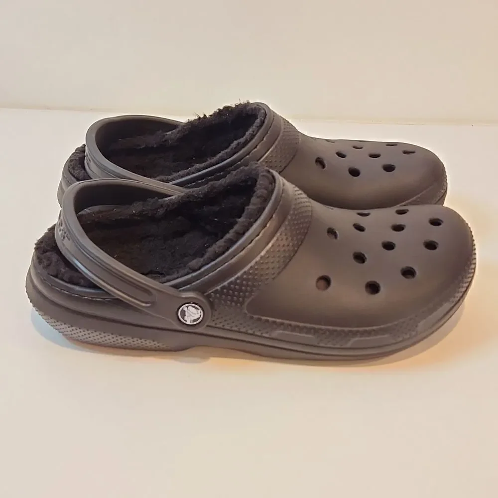 Crocs 203591 Black Faux Fur Lined Dual Comfort Clogs Size Mens 9 Womens 11 NICE!
